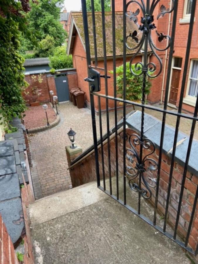 Historic House In The Park, Private Courtyard Near The Castle Apartamento Nottingham Exterior foto